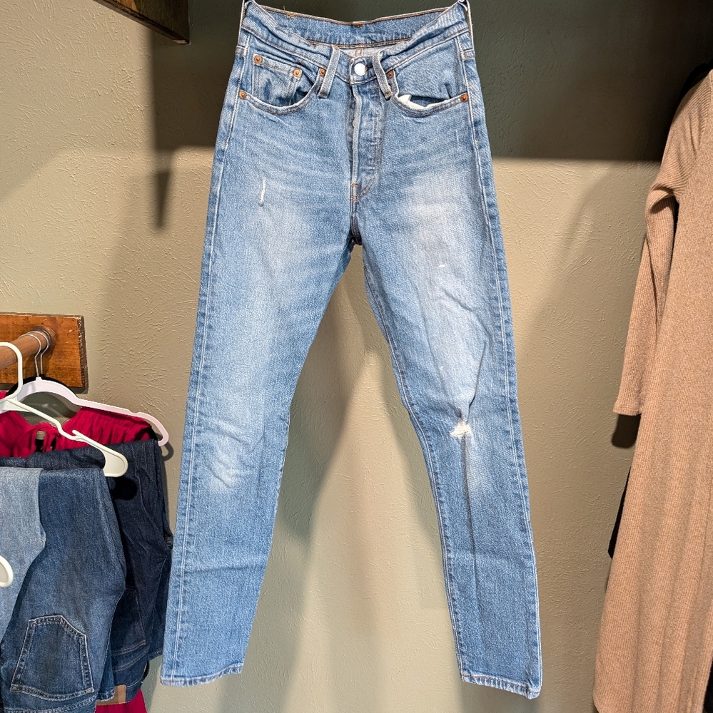 Levi's 501 - Picture 2 of 3